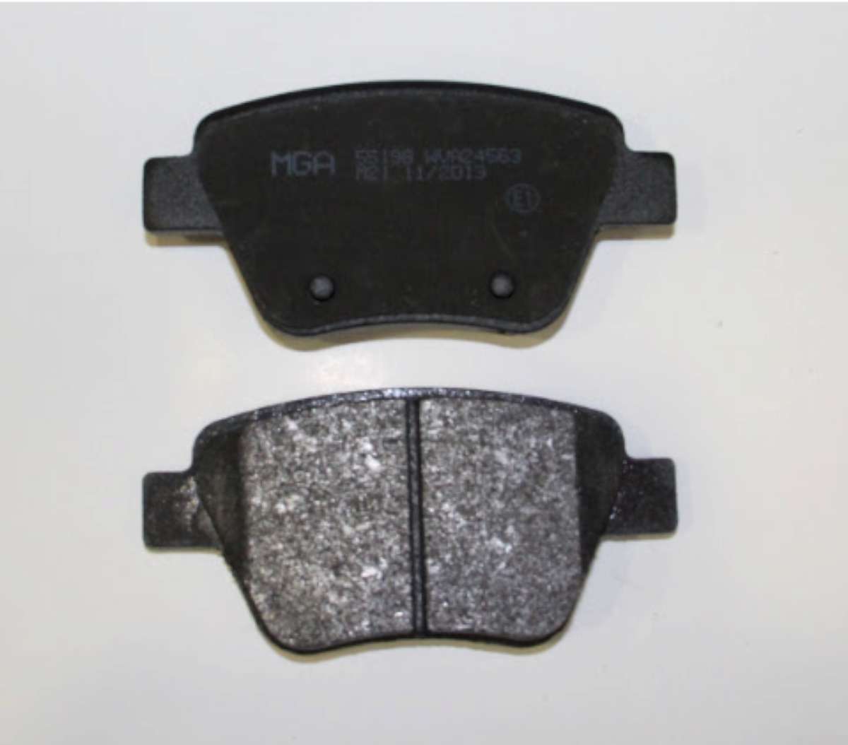 Skoda Octavia Arka Fren Balatası 2009-2013 MGA MGA-55198 OEM 15-03100102 5K0698451C