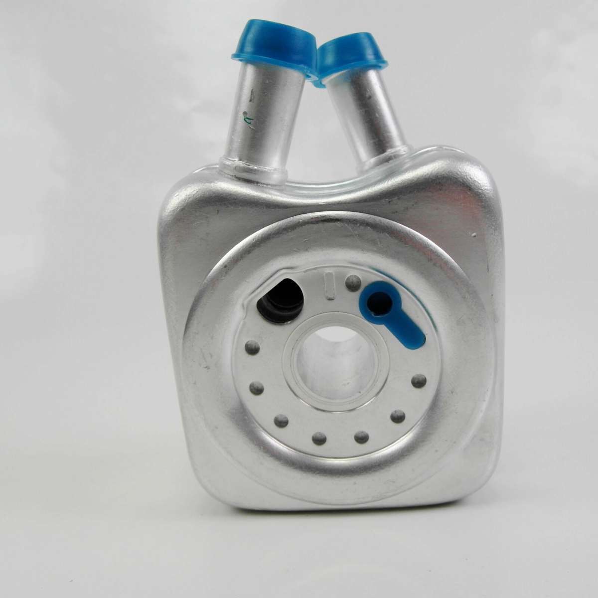 Audi A3 Radyatör Yağ Soğutucu Soğutma Behr 8MO376778-001 OEM 078117021A